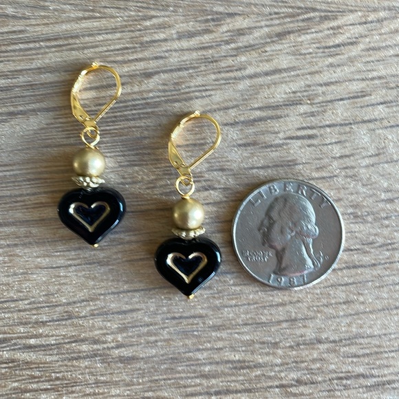 HAND CRAFTED BLACK HEARTS PIERCED EARRINGS - Picture 8 of 14